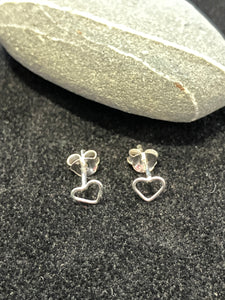 Sterling Silver outline heart design stud earrings