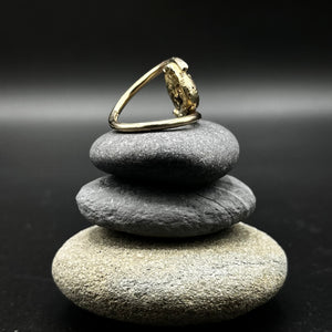 9ct yellow gold ring. Gold nugget design mounted on polished round wire shank.