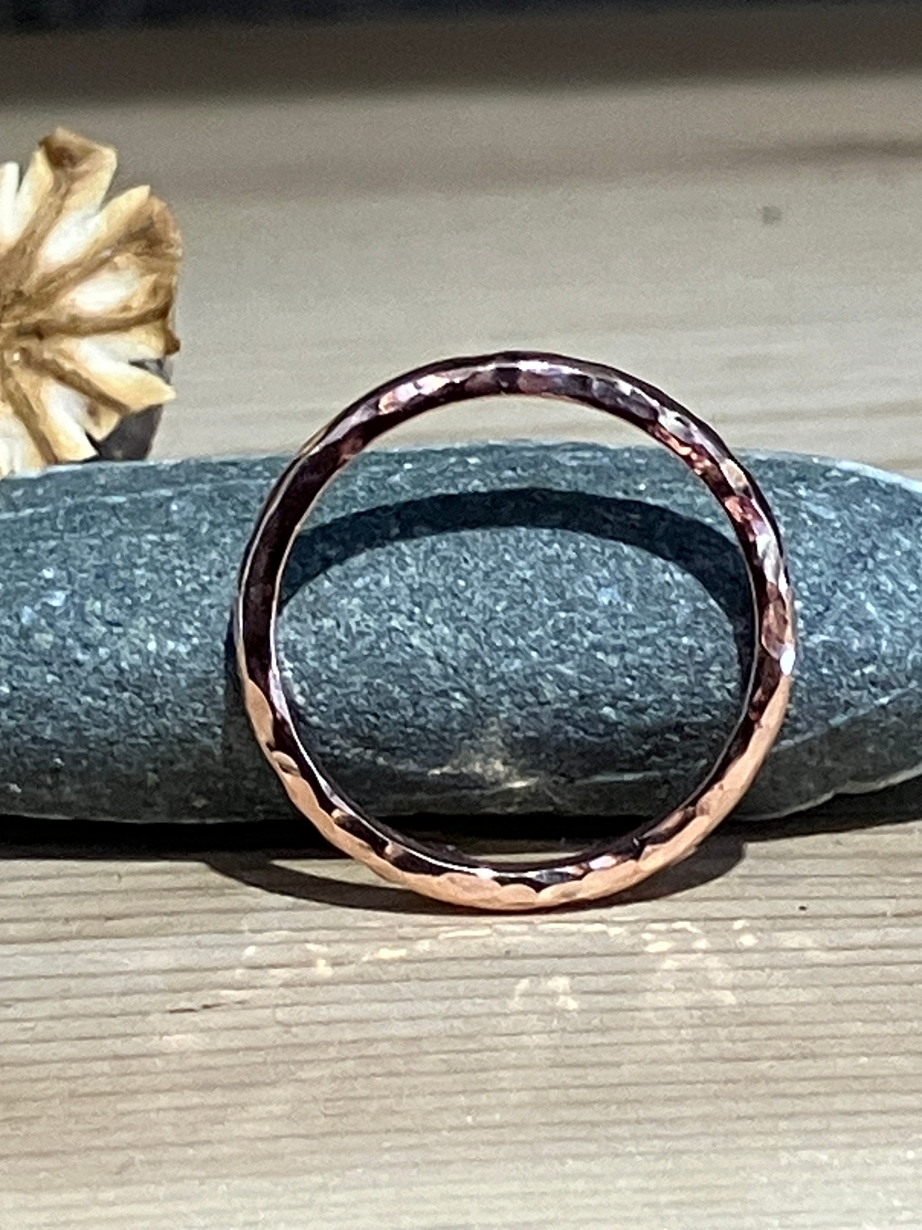 9ct red gold ring. ‘D’ shaped ring design 2mm wide hammered finished