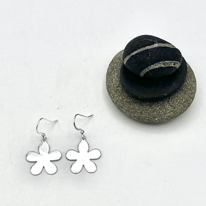 Sterling Silver 20mm polished flower design drop earrings
