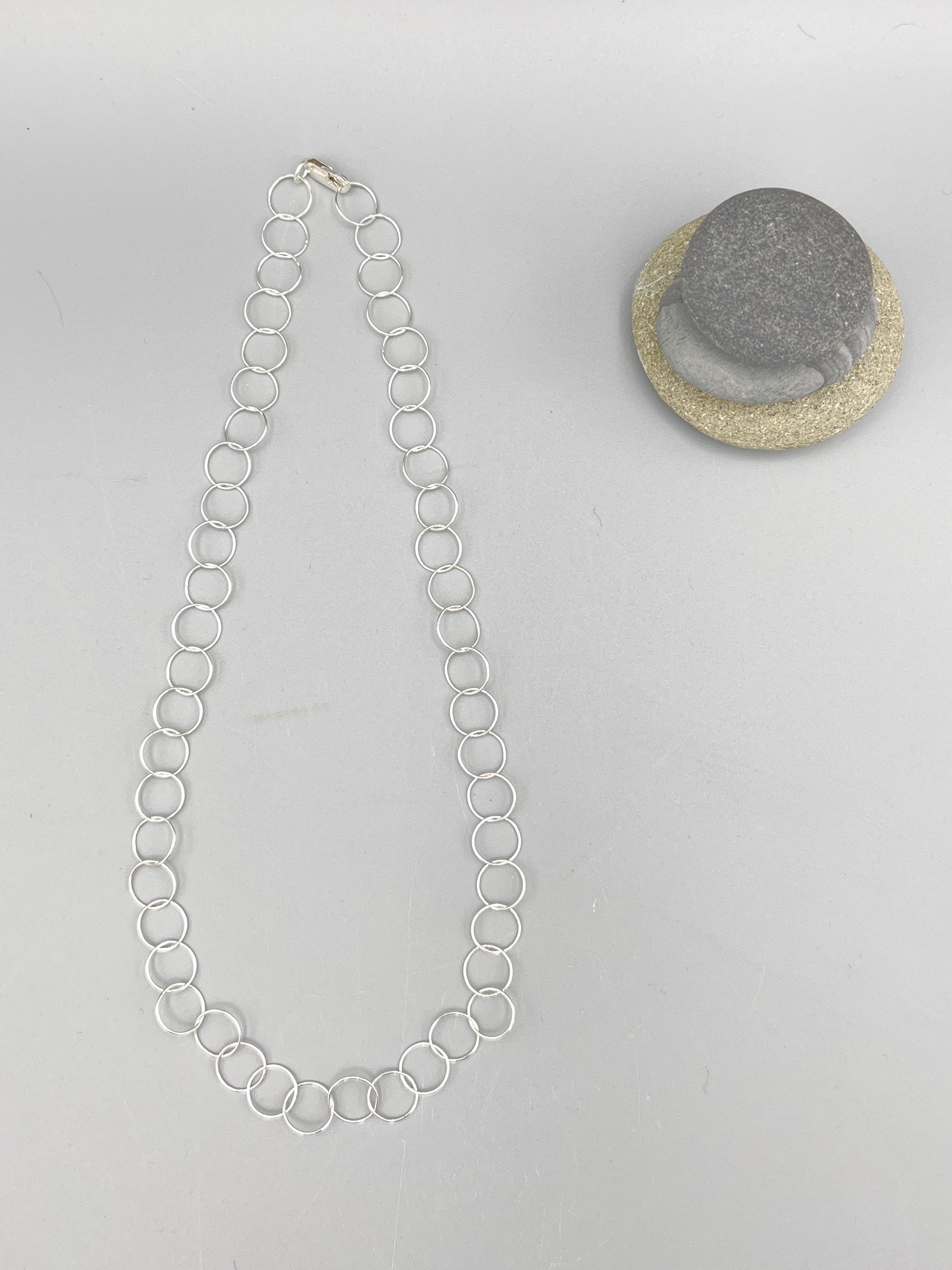 Sterling Silver Necklace. 18” (45 cm) long polished round ring link necklace