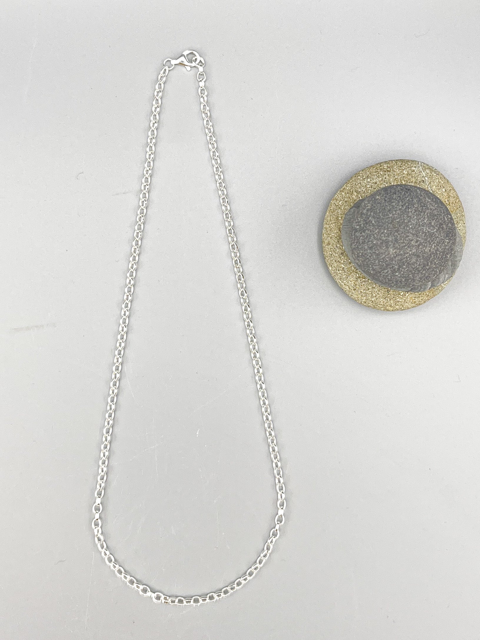 Sterling Silver Necklace. 18” (45cm) long polished 3mm polished belcher link