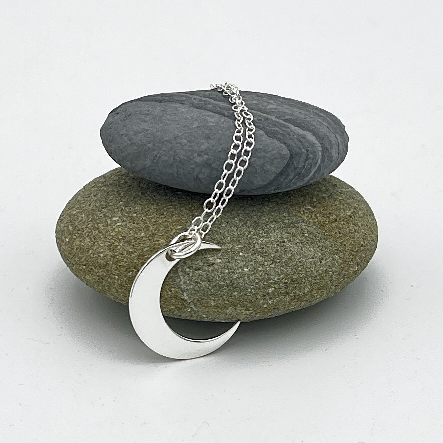 Sterling Silver single large crescent moon pendant polished finish on 16" trace chain