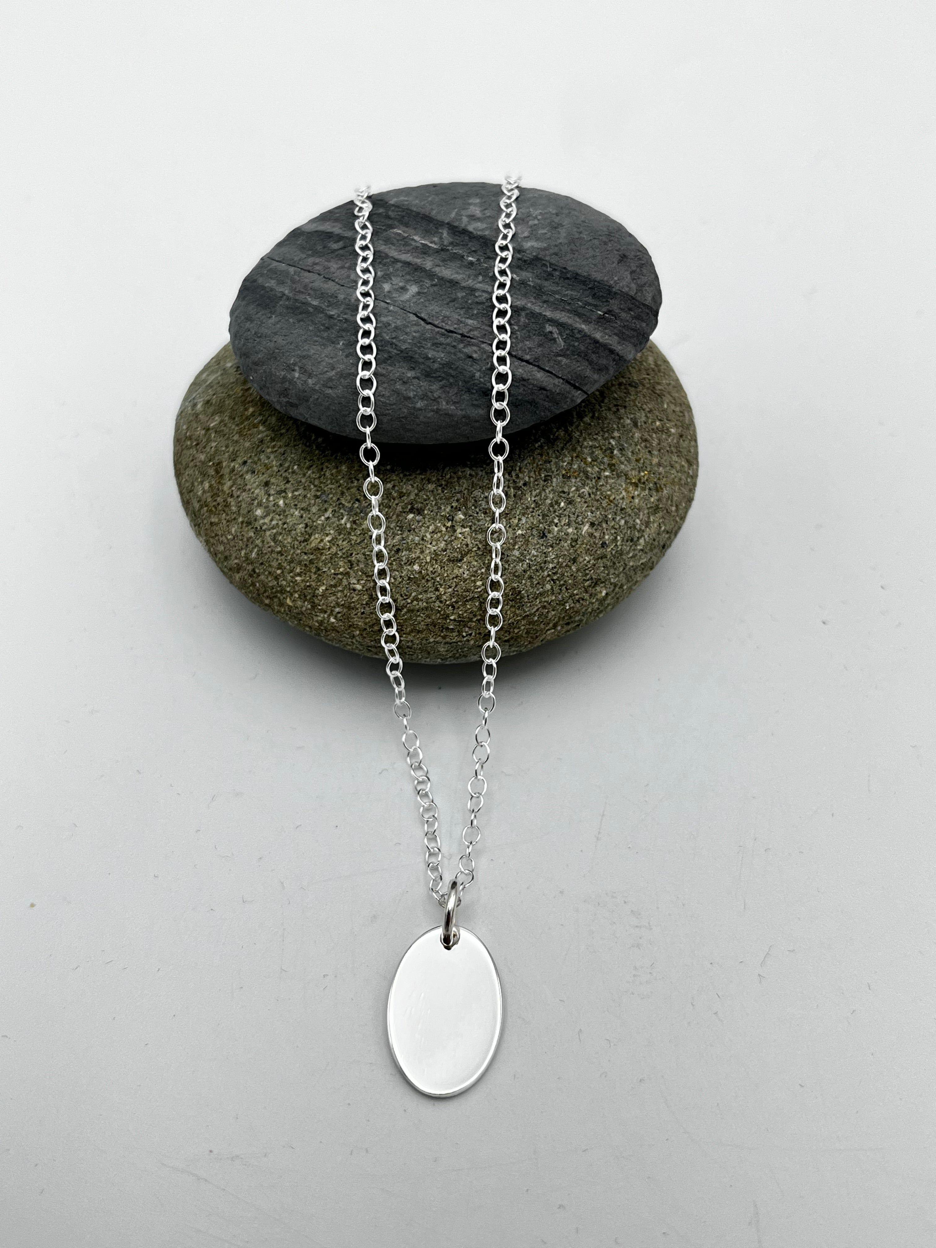 Oval disc pendant 15mm long hammered finish on 16" chain