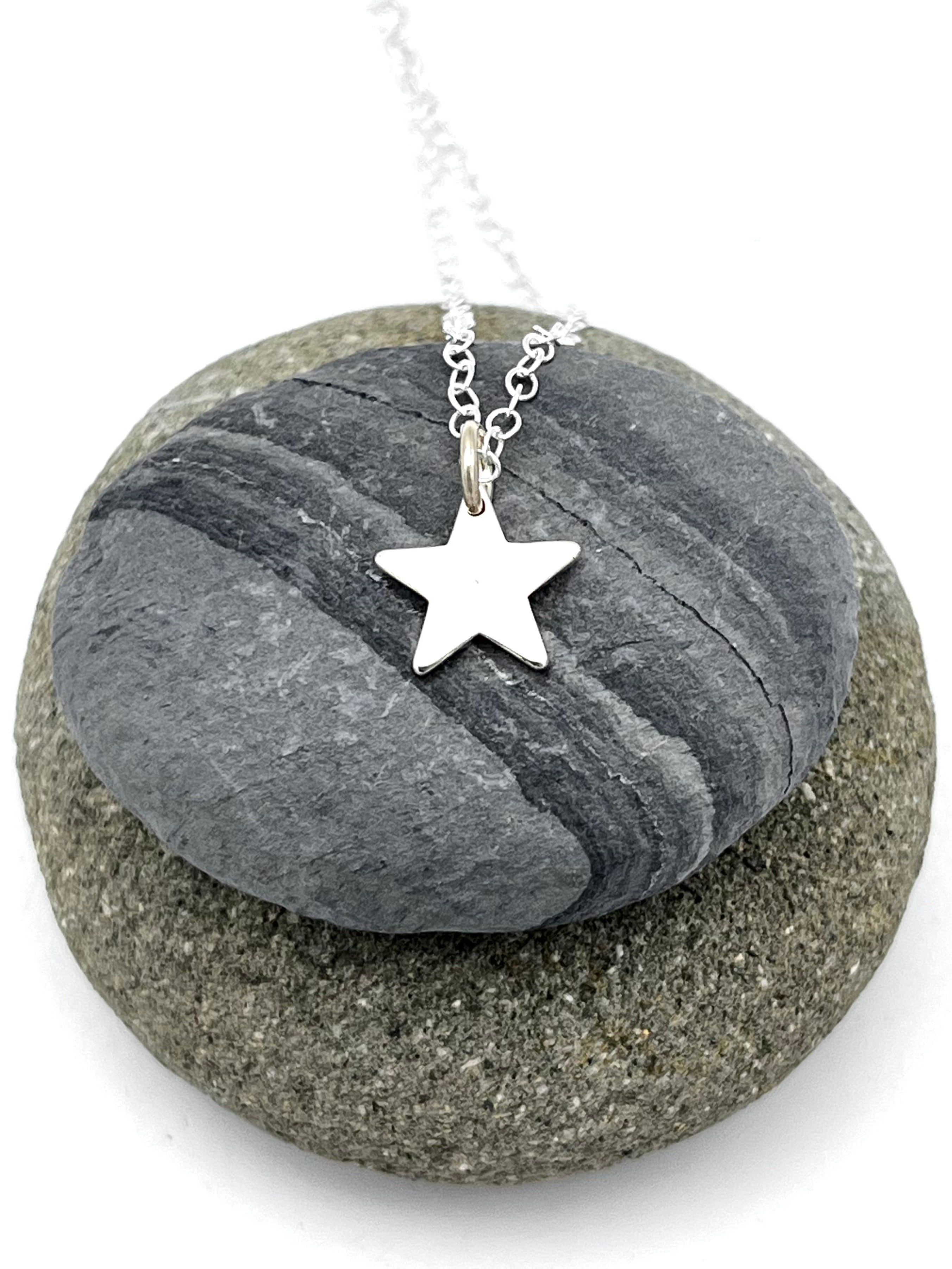 Single Star pendant 10mm wide polished finish on 16" chain