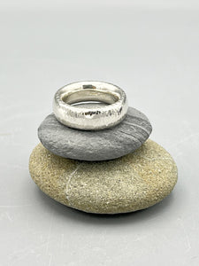 Sterling Silver Ring. Oval hammered ring (heavy) size 'R'
