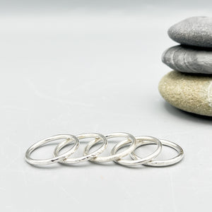 Sterling Silver Ring. 2mm round wire polished ring size 'N'