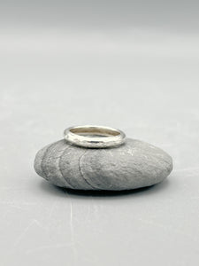 Sterling Silver Ring. 3mm half-round wire hammered ring size 'G.5'